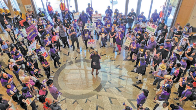 SEIU112719